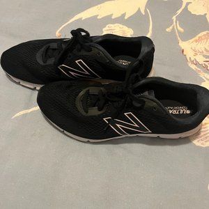 New Balance Sneakers, Size 6.5